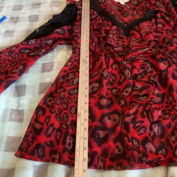 Boston Proper Sheer Red Black Animal Print Lace Peplum Tunic Top Size 10 - Picture 9 of 13